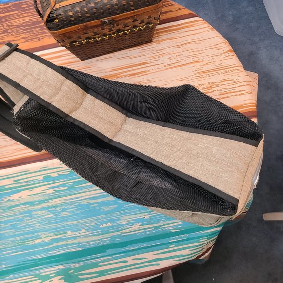 Tarovvoo Pet Carrier Sling for Medium Dogs, Small Dogs, and Large Cats Khaki - Picture 4 of 15